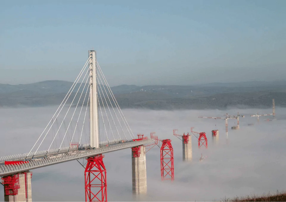 Millau viaduct - cantilever spans